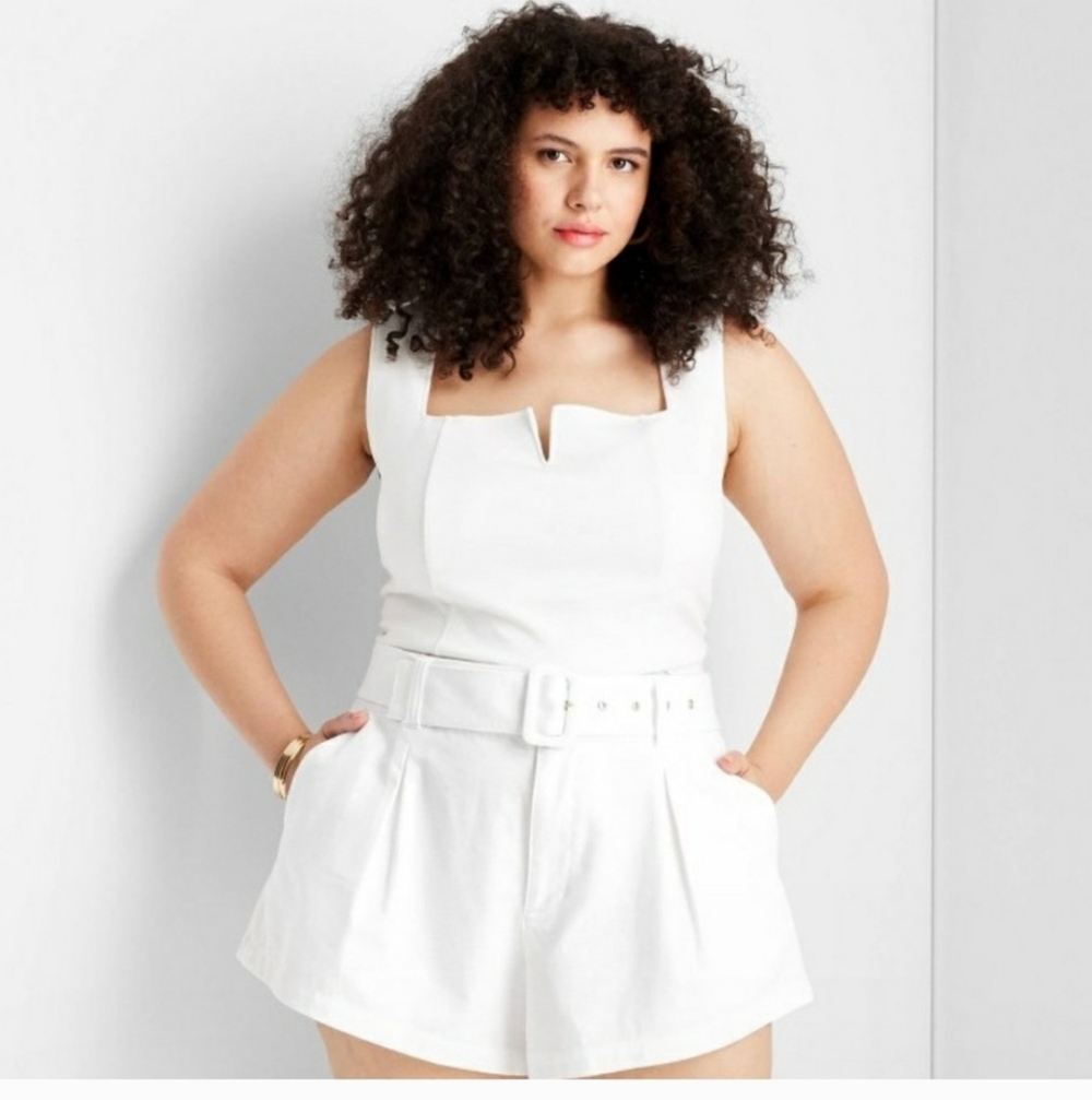 NWT Future Collective Jenee Naylor 3X White Stretch Square Notch Neck Tank Top